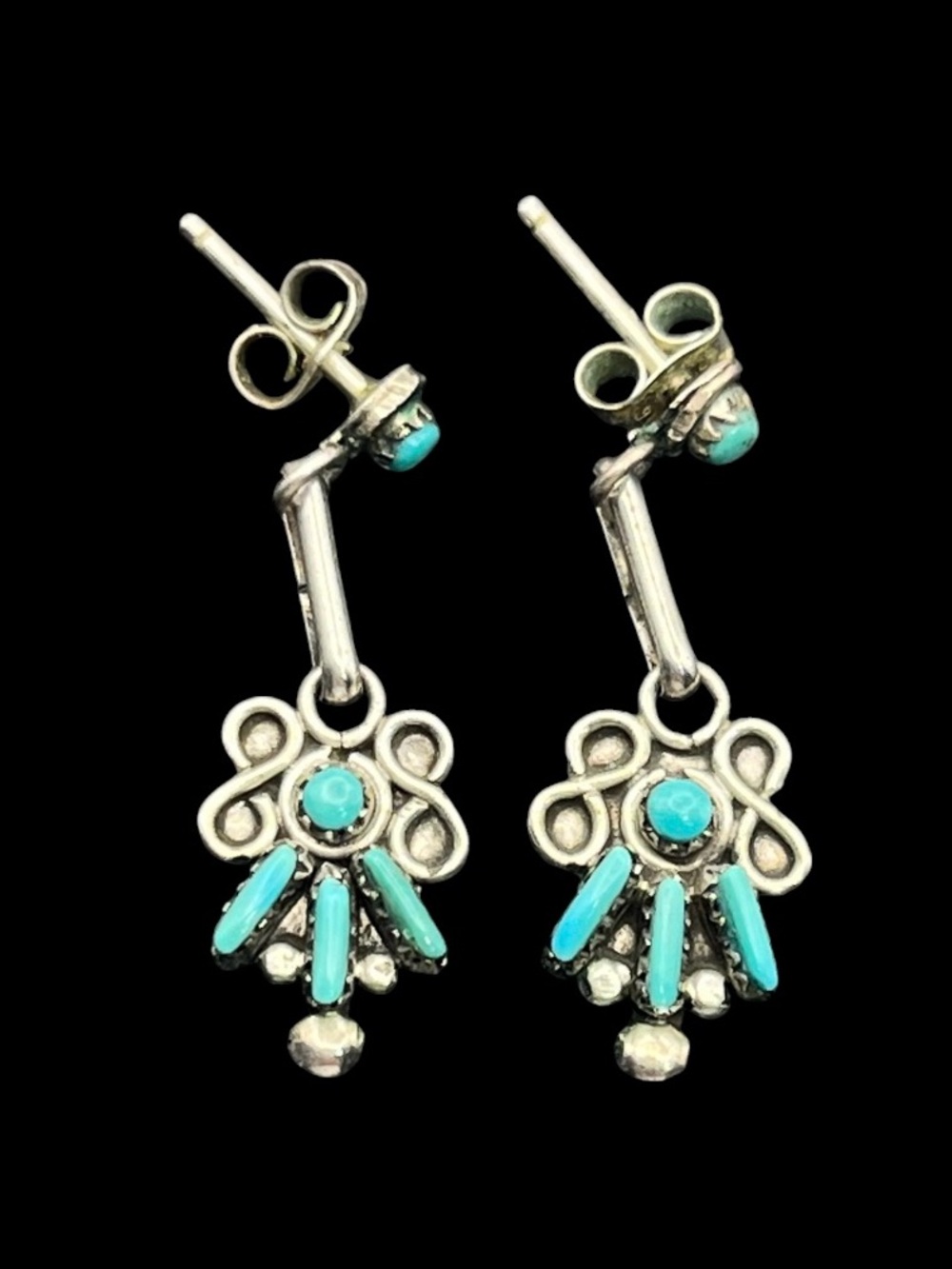 Needlepoint turquoise Native American sterling silver dangle vintage earrings